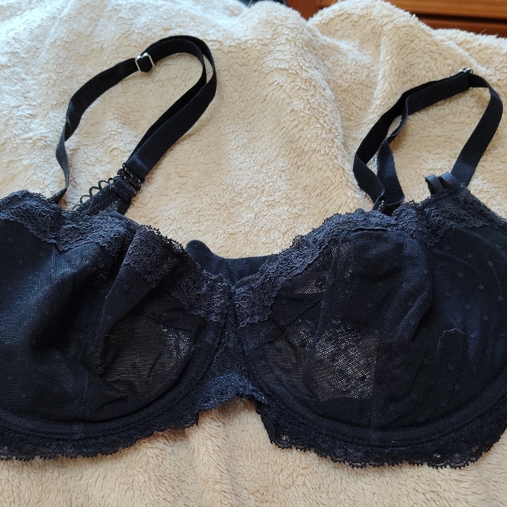 Elegant Black Lace Bra